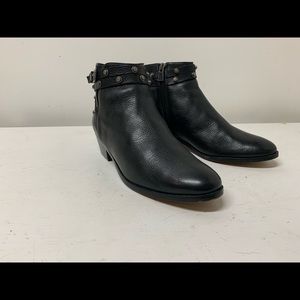 HALOGEN BLACK LEATHER ANKLE BOOTS SZ 8.5 WORN ONCE